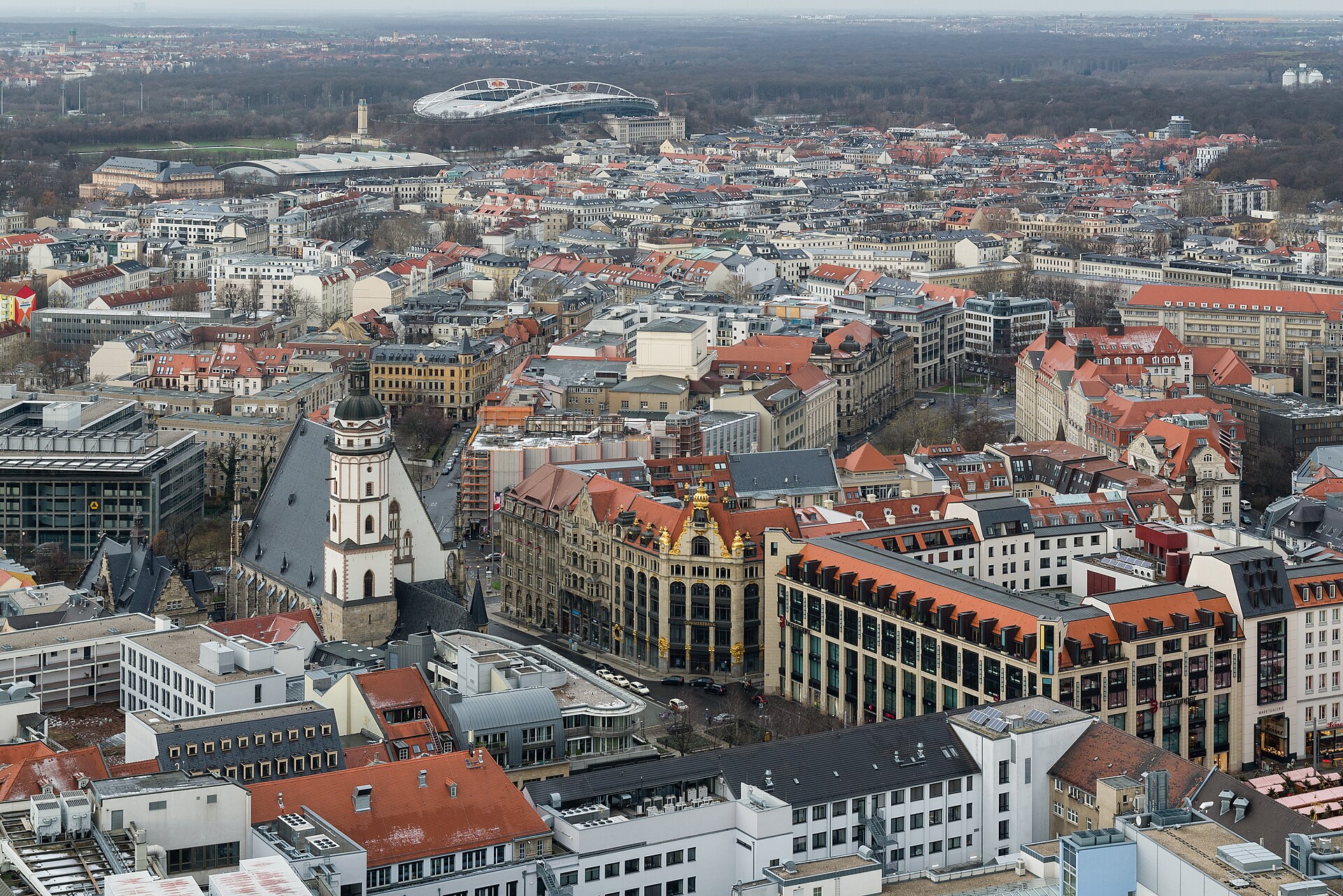Stadtmotiv in Leipzig – Innenstadt Leipzig mit Thomaskirche von Panorama Tower 2013
